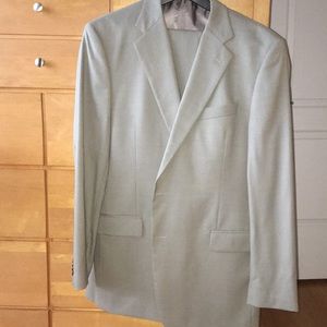 Men’s suit